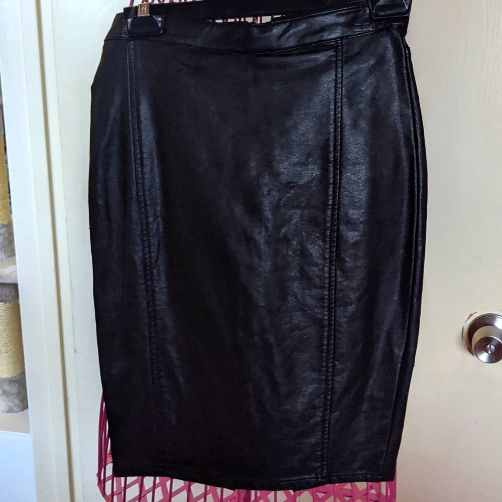 Women's Guess Leather Skirt